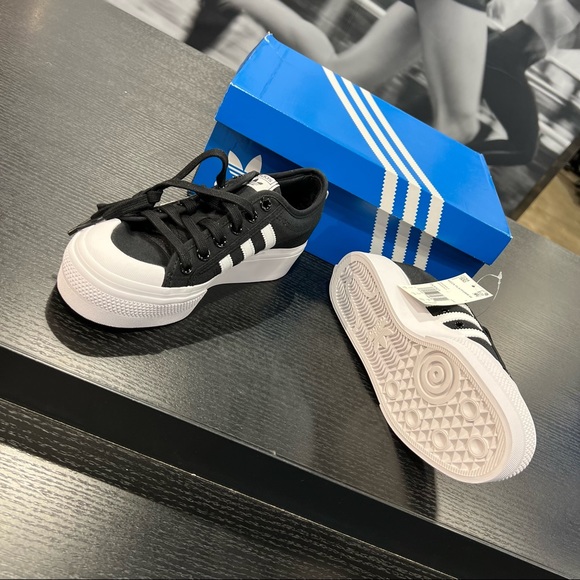 Adidas Test - Picture 2 of 6